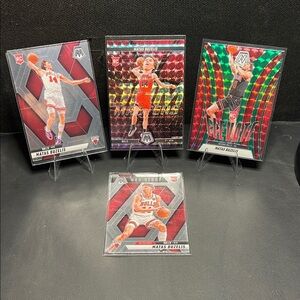 Matas Buzelis Mosaic Rookie Basketball Card Lot Chicago Bulls